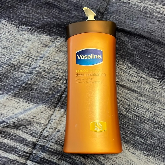 Skincare Vaseline Cocoa Butter Deep Conditioning Body Lotion 245 Oz
